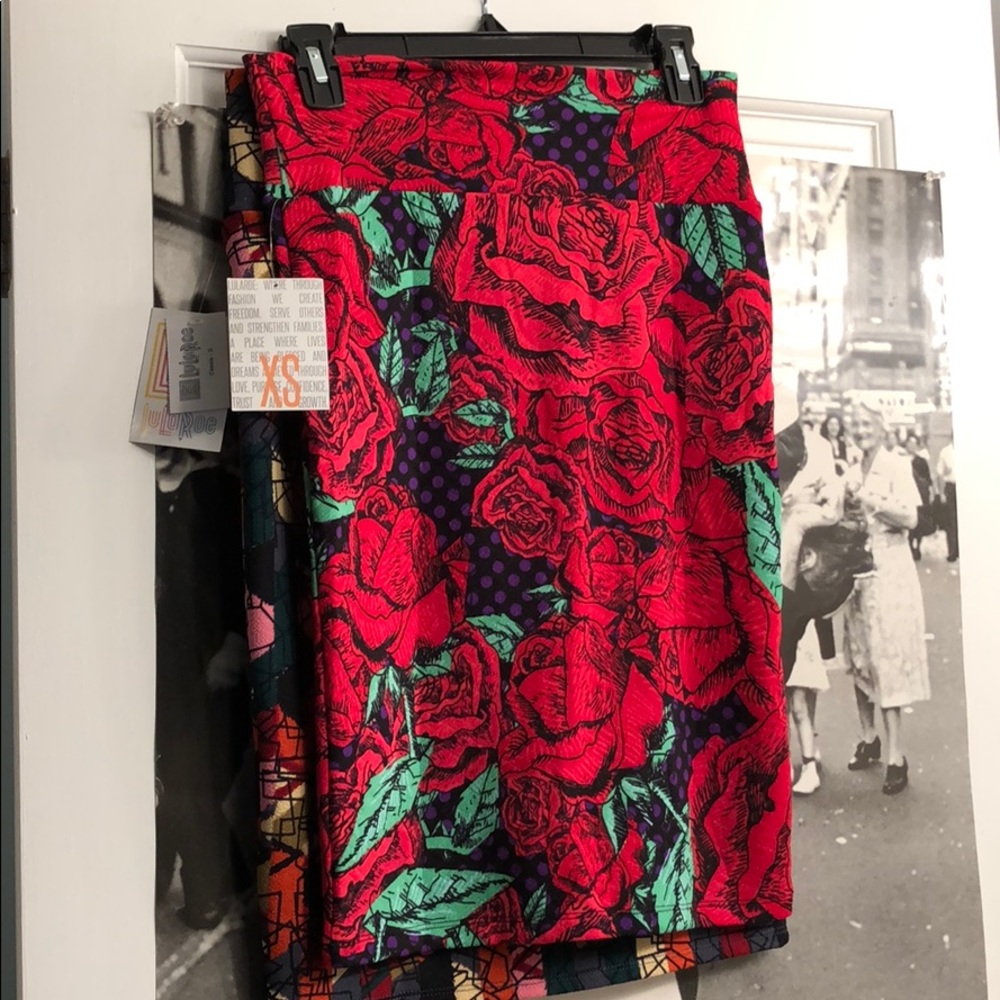 Lularoe Cassie skirt